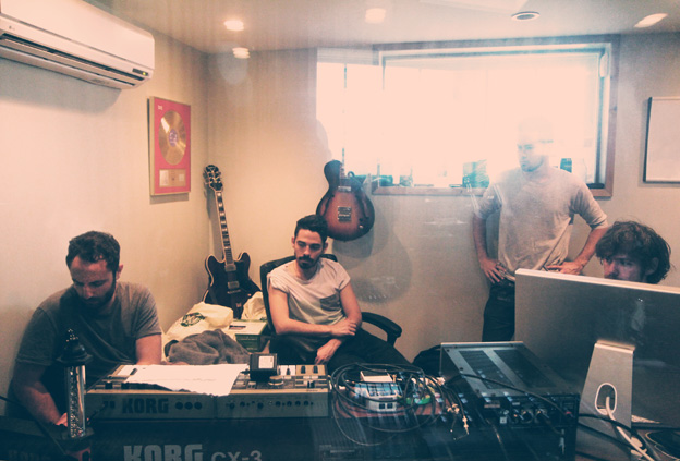 Local Natives e Aaron Dessner
