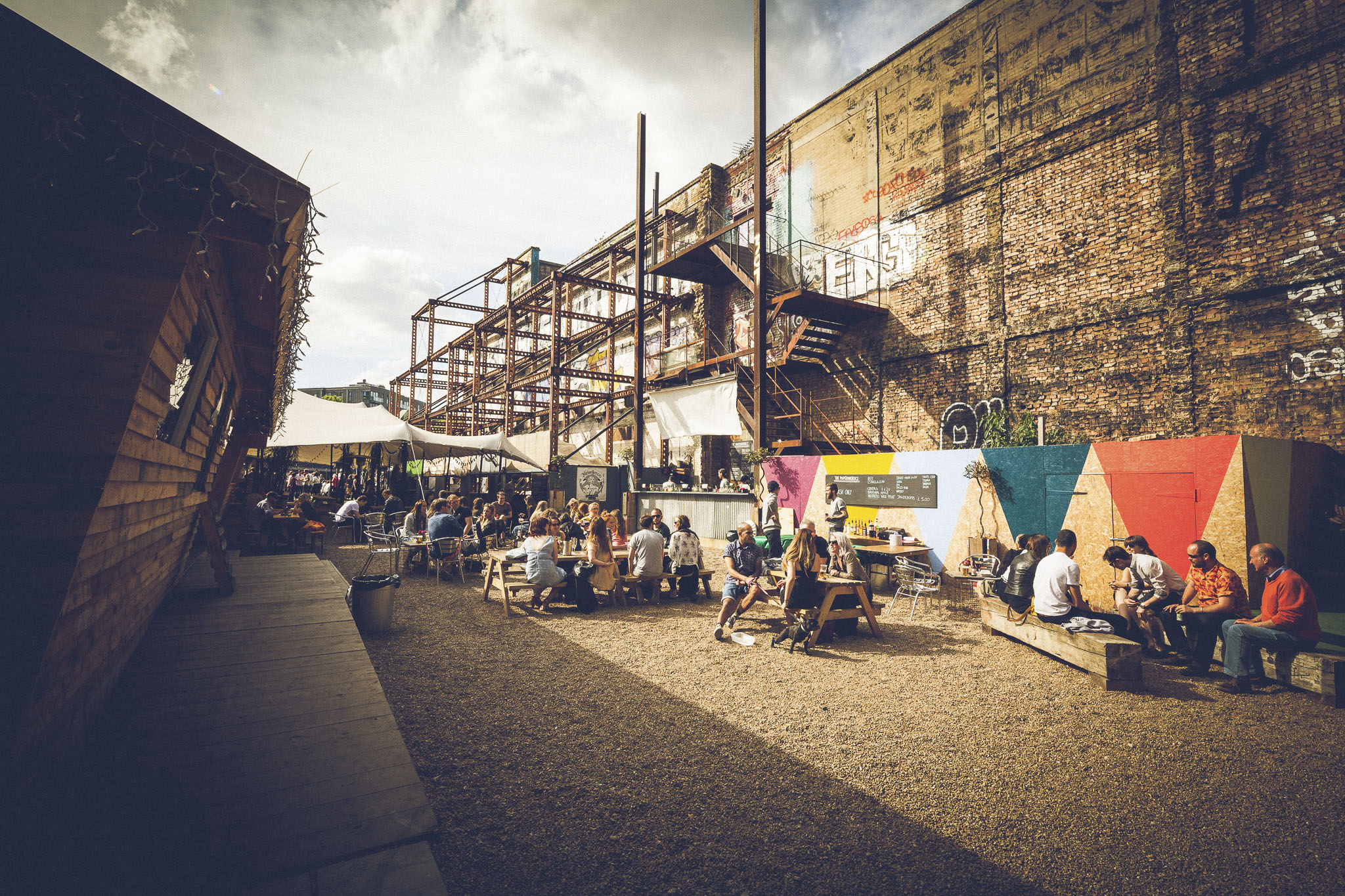 Living Rooms Exploring London S Corsica Studios Pitchfork