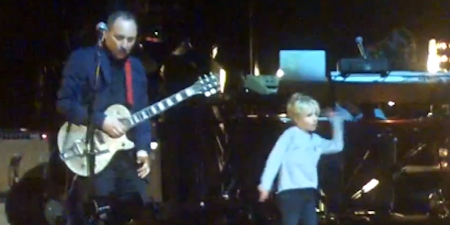 Watch Beck's Son Dance on Stage With His Dad