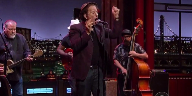 Watch Tom Waits Perform, Chat on "Letterman"