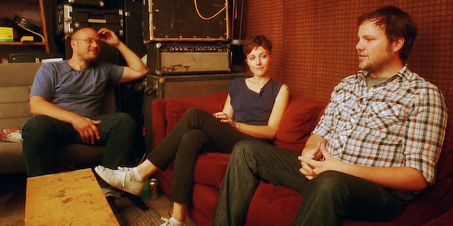Go Behind the Scenes With Poliça in Pitchfork.tv on YouTube's New Documentary