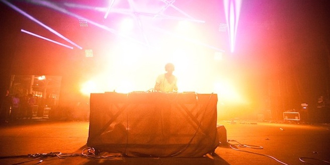 Listen to Four Tet's New Single (The One With the Crazy Long Title)