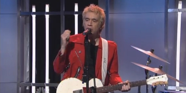 Watch: Carrie Brownstein, Kim Gordon, J Mascis, More Say Goodbye to Fred Armisen on "Saturday Night Live"