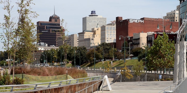 Memphis Musician Dead After Setting Himself on Fire at Crowded Bar