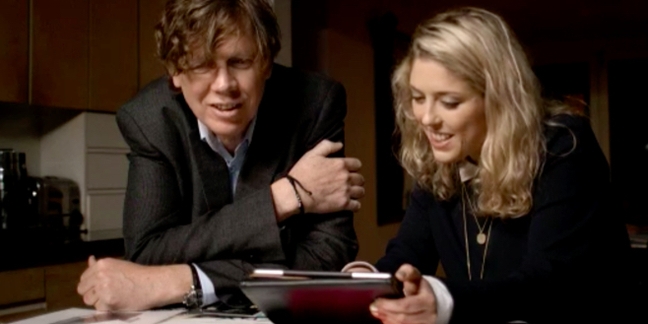 Thurston Moore Sings With X-Ray Spex's Poly Styrene in 1978 at CBGB in Unearthed Recording